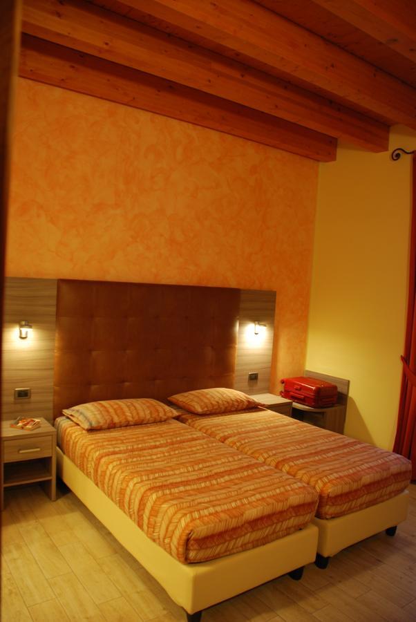 Agriturismo Le Risaie Basiglio Exterior foto